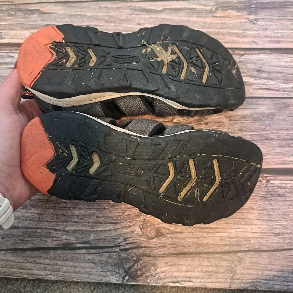 Keen Newport H2 Kids Sandals Grey Orange Water Shoes Size 2 1018426